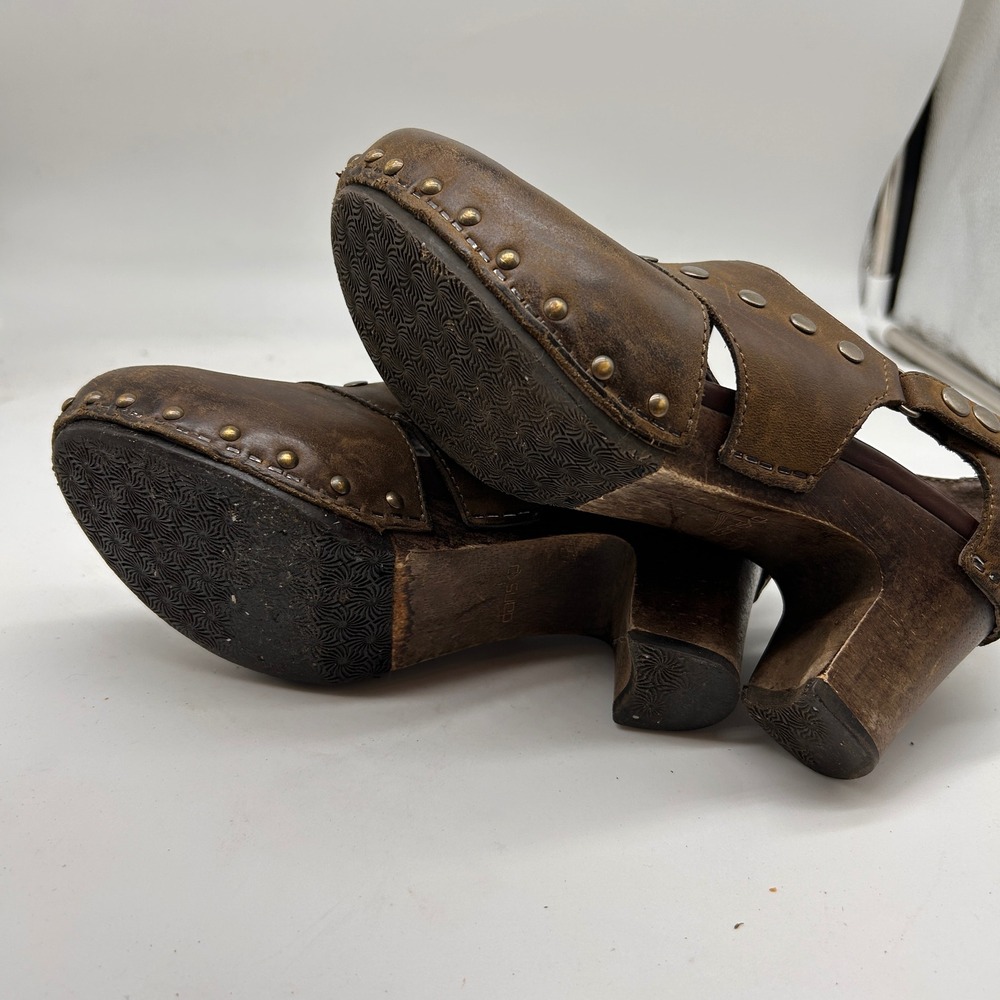 Dansko Ryder Distressed Brown Leather Studded Clogs Block Heel Snap Shoe Size 36 - Picture 5 of 8